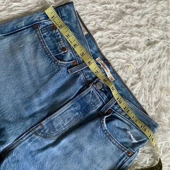 Levi's Wedgie Straight Jeans —Authentically Yours - Picture 4 of 8